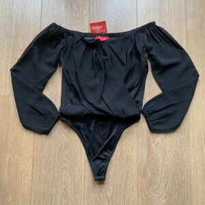 NWT Guess black body off the shoulder